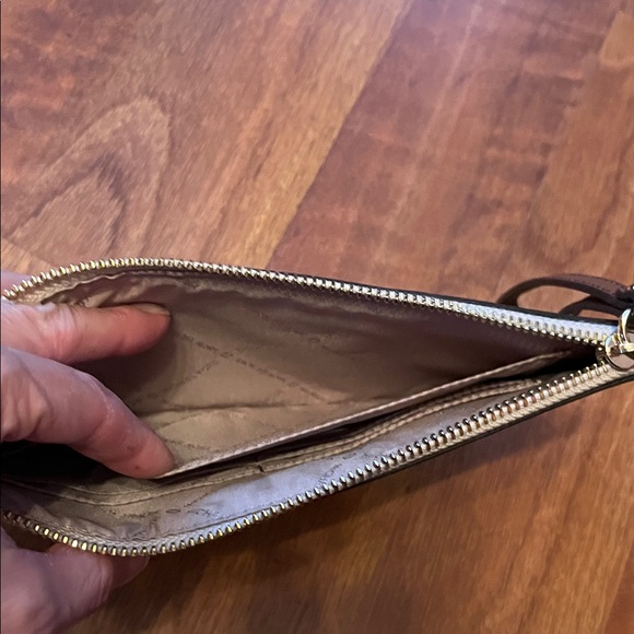 Like new Michael Kors Brown and Cream Monogram Clutch - Picture 9 of 16